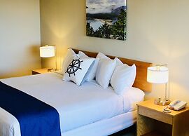 Atlantic Eyrie Lodge