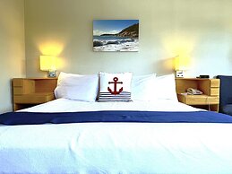 Atlantic Eyrie Lodge