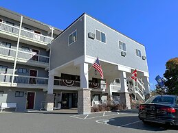 Atlantic Eyrie Lodge