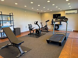 Atlantic Eyrie Lodge