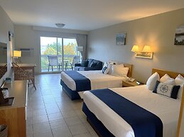 Atlantic Eyrie Lodge