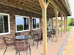 Atlantic Eyrie Lodge