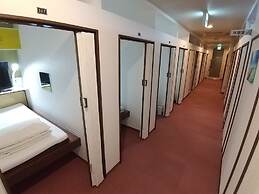 Capsule Hotel The Inn