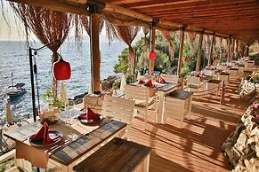 Perdue Hotel Adults Only +18