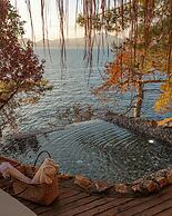 Perdue Hotel Adults Only +18