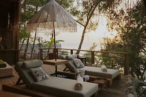 Perdue Hotel Adults Only +18