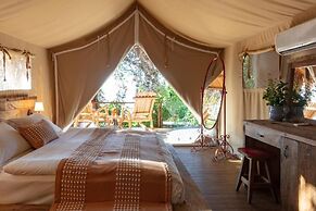 Perdue Hotel Adults Only +18