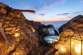 Perdue Hotel Adults Only +18