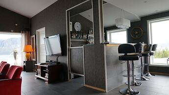 Arctic Panorama Lodge