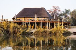 Hakusembe River Lodge