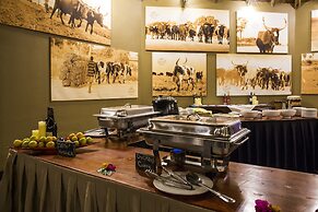 Hakusembe River Lodge