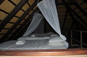 Hakusembe River Lodge