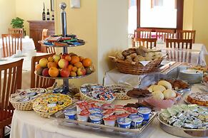 Garda Family House