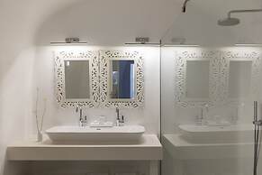 Canaves Oia Suites - Small Luxury Hotels of the World