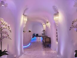 Canaves Oia Suites - Small Luxury Hotels of the World