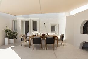 Canaves Oia Suites - Small Luxury Hotels of the World