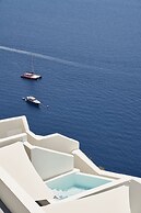 Canaves Oia Suites - Small Luxury Hotels of the World