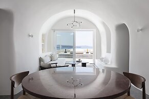 Canaves Oia Suites - Small Luxury Hotels of the World