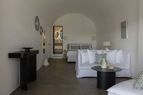 Canaves Oia Suites - Small Luxury Hotels of the World