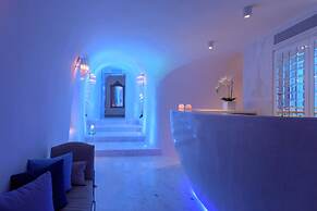 Canaves Oia Suites - Small Luxury Hotels of the World