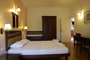 Fort Beach Service Apartment