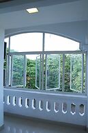 Fort Beach Service Apartment