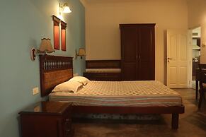 Fort Beach Service Apartment