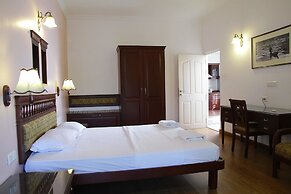 Fort Beach Service Apartment