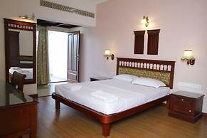 Fort Beach Service Apartment