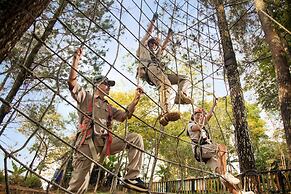 Royal Caravan Hotel Trawas