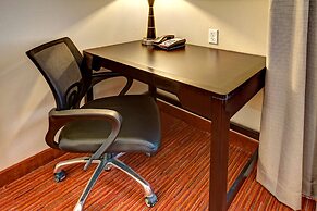 Hampton Inn & Suites Ada