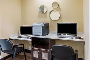 La Quinta Inn & Suites by Wyndham Artesia