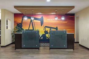 La Quinta Inn & Suites by Wyndham Artesia