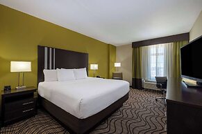 La Quinta Inn & Suites by Wyndham Artesia