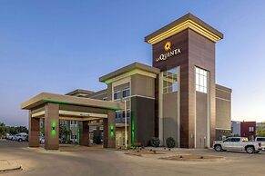 La Quinta Inn & Suites by Wyndham Artesia