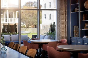 Fenwick Shores, Tapestry Collection by Hilton