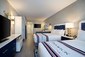 Fenwick Shores, Tapestry Collection by Hilton