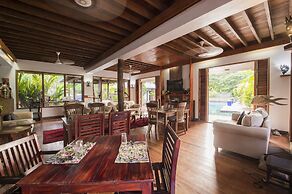 deVos - The Private Residence