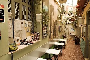 Pagration Youth Hostel