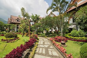 Royal Orchids Garden Hotel & Condominiums
