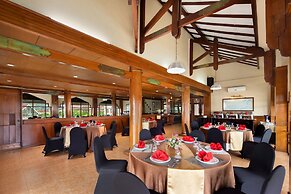 Royal Hotel and Villa Batu