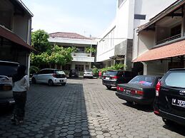 Arini Hotel