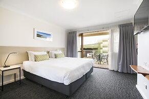 Nightcap at the Ship Inn