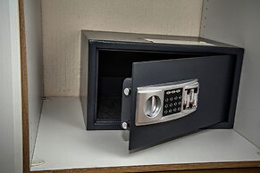 First Group Qwantani