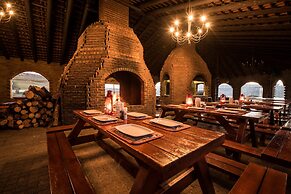 First Group Qwantani