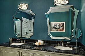 Woolley’s Classic Suites