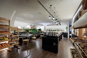 Radisson Collection Hotel, Old Mill Belgrade