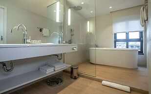Radisson Collection Hotel, Old Mill Belgrade