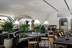 Radisson Collection Hotel, Old Mill Belgrade
