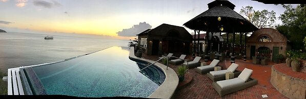 Caille Blanc Villa & Hotel - Adults Only